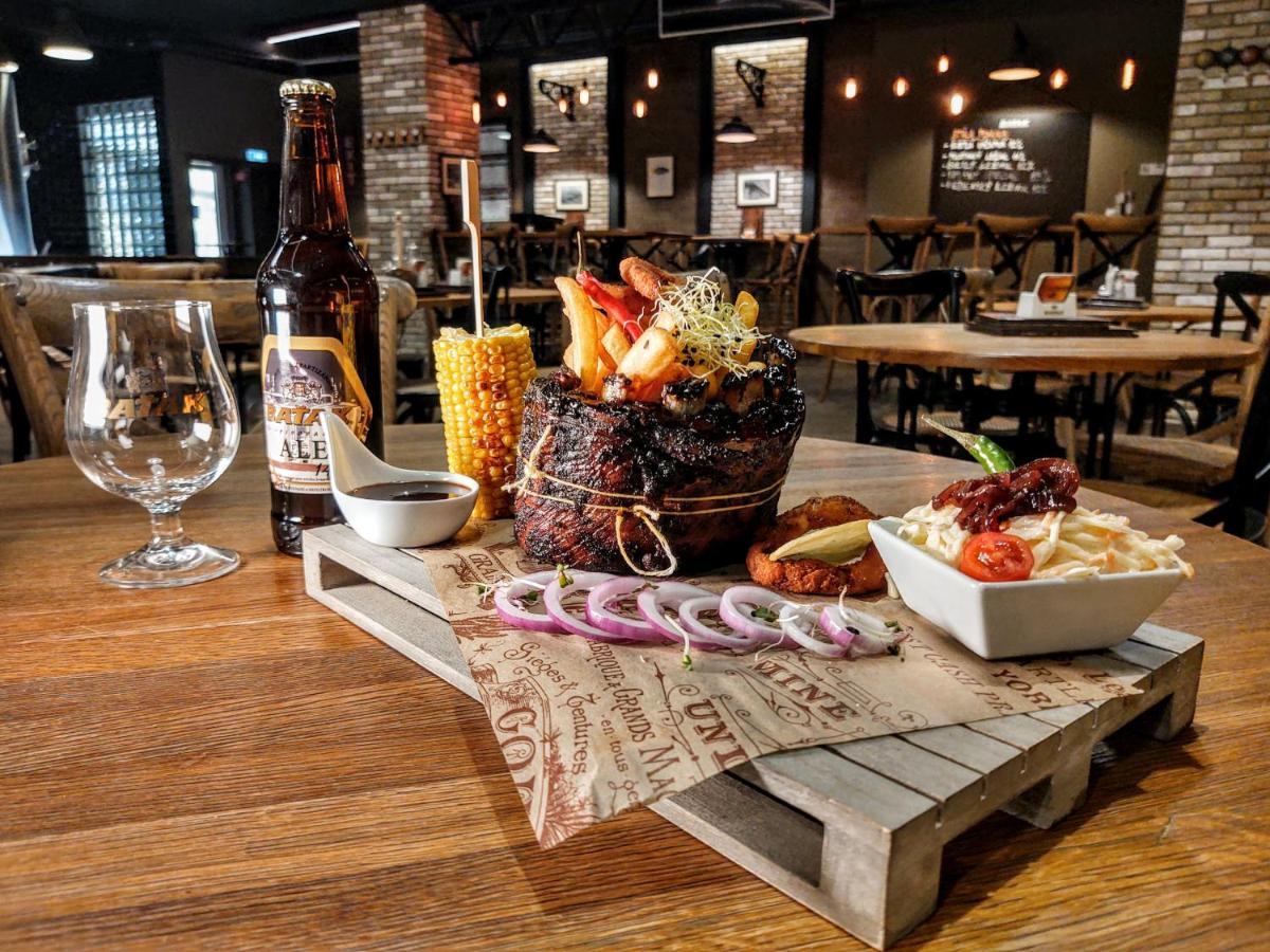 Azul Hotel & Restaurant פרטיזנסקה מראה חיצוני תמונה