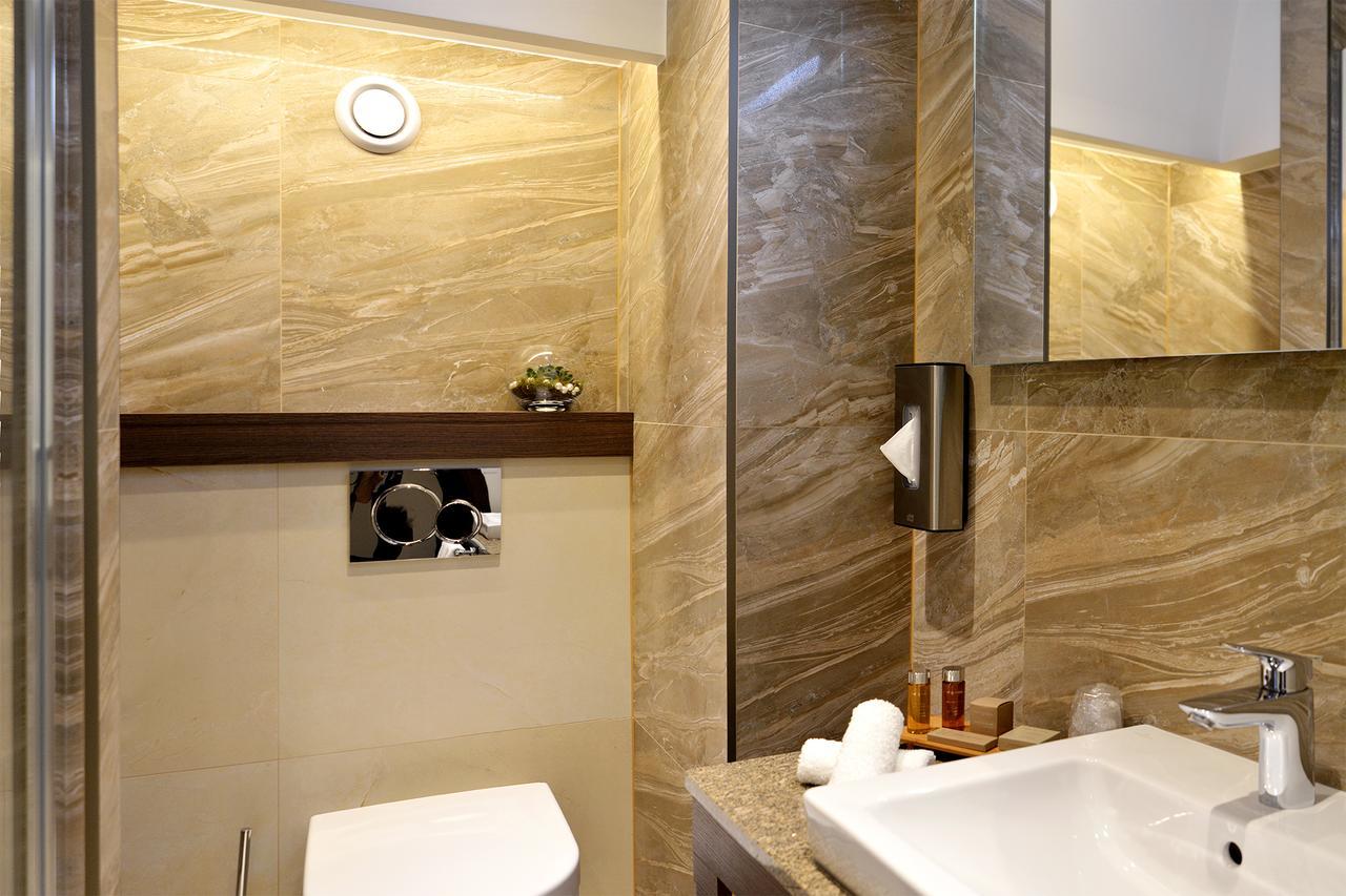 Azul Hotel & Restaurant פרטיזנסקה מראה חיצוני תמונה