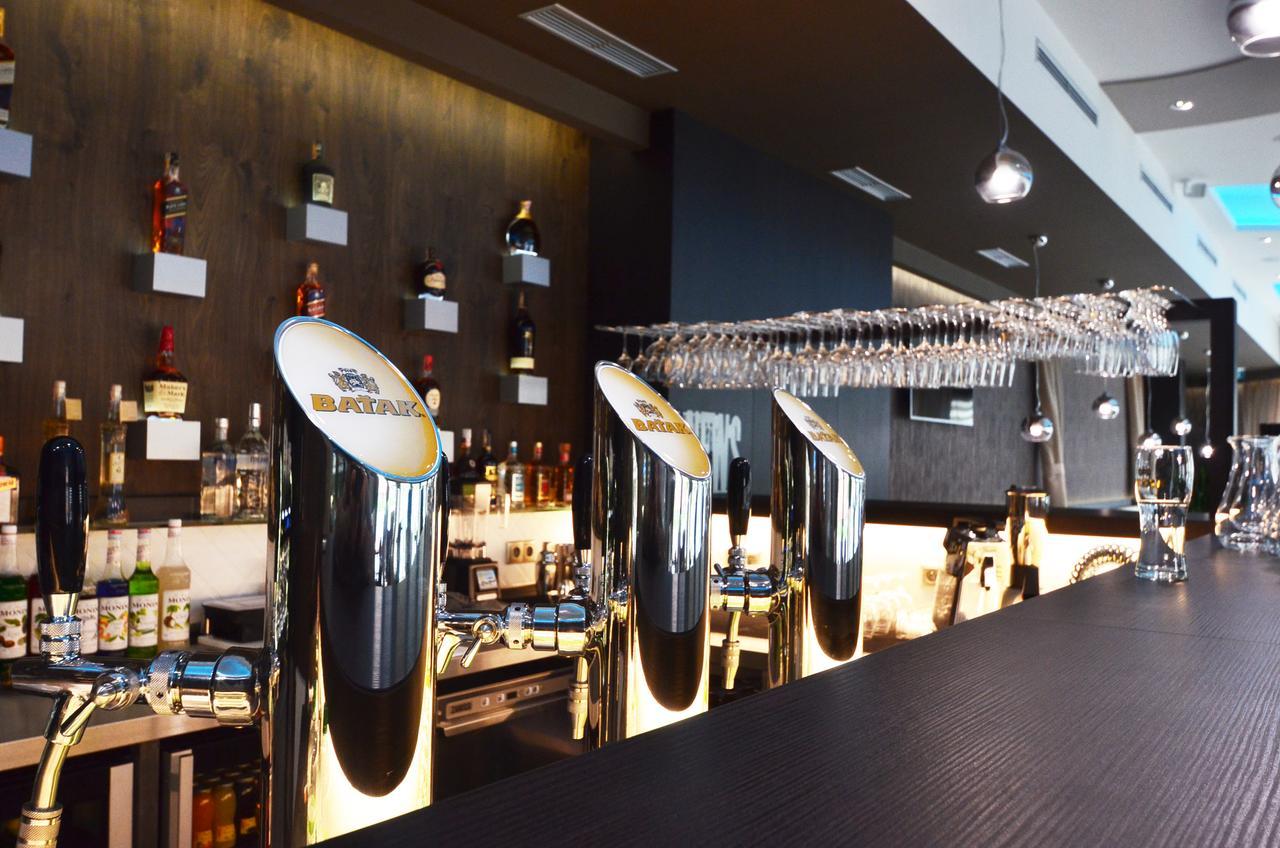 Azul Hotel & Restaurant פרטיזנסקה מראה חיצוני תמונה