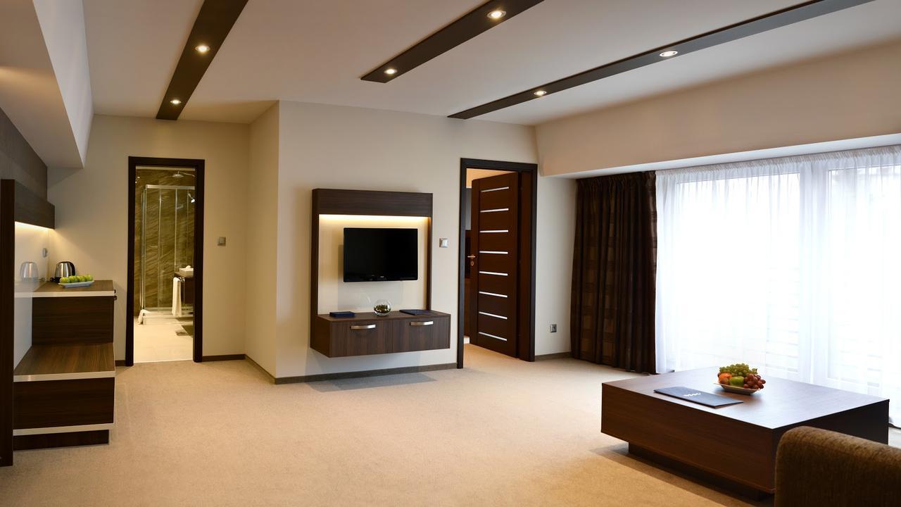 Azul Hotel & Restaurant פרטיזנסקה מראה חיצוני תמונה